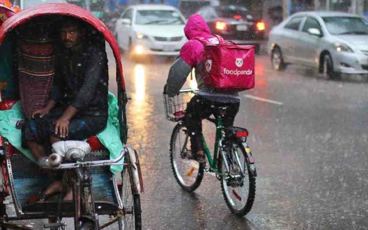 রাজধানীতে স্বস্তির বৃষ্টি